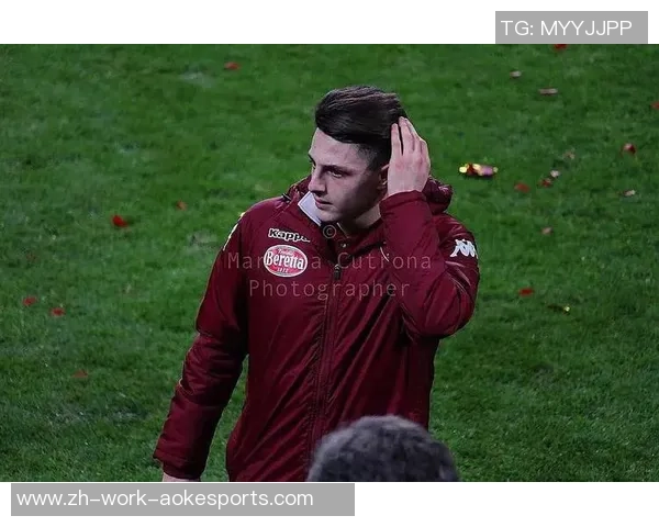 足球学员成长之路：从青涩少年到职业球员的奋斗历程与心路历程